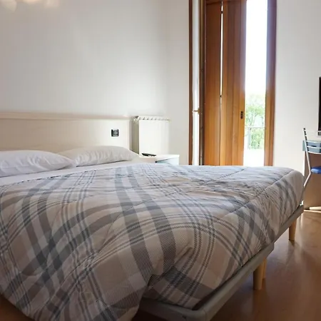 La Hotel 2*