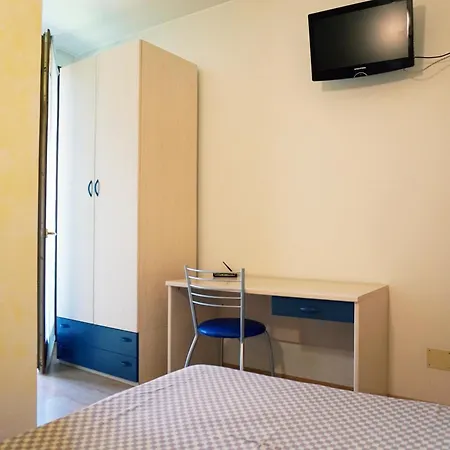 La Hotel 2*