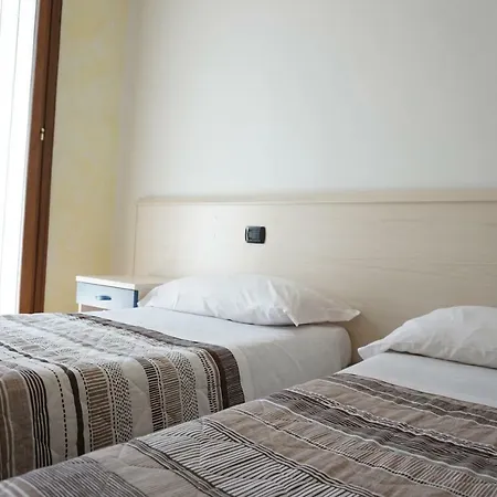 Hotel La 2*